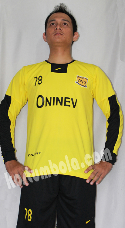 Baju Futsal Tim Oninev Jakarta